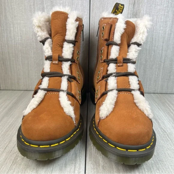 NEW Dr. Martens Docs 31877 Fur Lined Brown Buttersoft Winter Boot Womens Size 10 - Picture 5 of 10